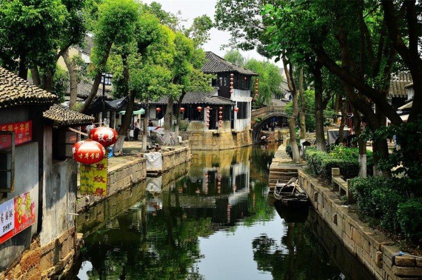 共建平安连心桥，绘就世纪新“枫”警！